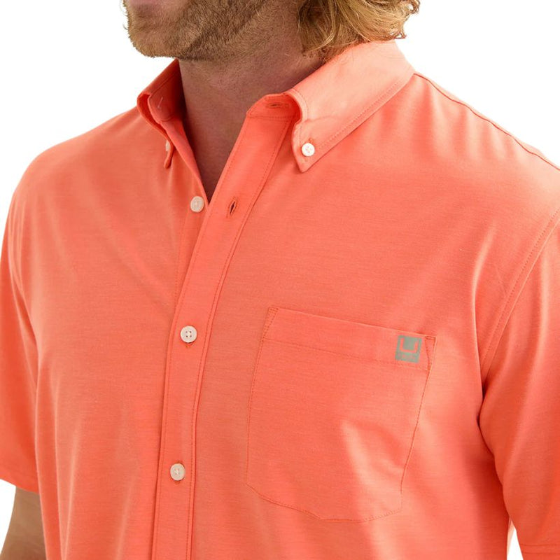 Load image into Gallery viewer, Huk Kona Button Down Shirt – Lightweight Quick-Dry Fishing Shirt with Stretch Fabric and Built-In Sunglass Wipe